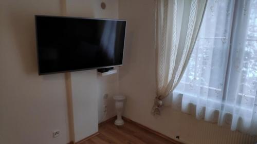 Apartman 404