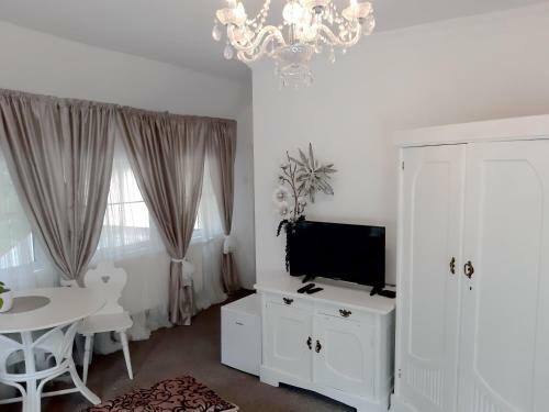 Hostal Penzion A Restaurace Belveder