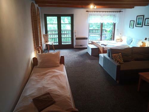 Hostal Penzion U Dvou Skal
