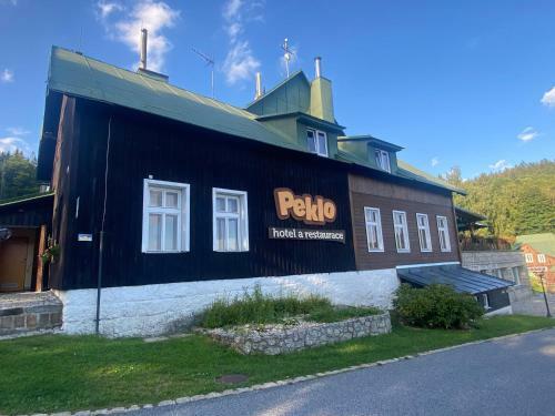 Hotel Peklo Pro Rodiny S D?tmi