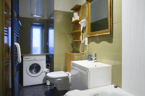 Apartamento Altbauwohnung Mit 3 B�dern (Pb6)