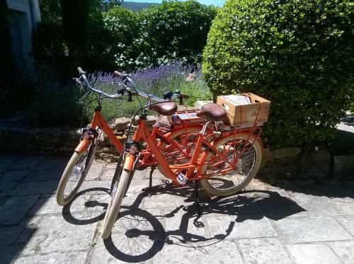 Bed & Breakfast Le Mas Des L�nes