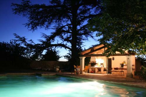 Bed & Breakfast Le Mas Des L�nes