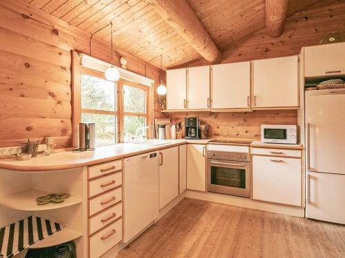 Three-bedroom Holiday Home In Strandby 11