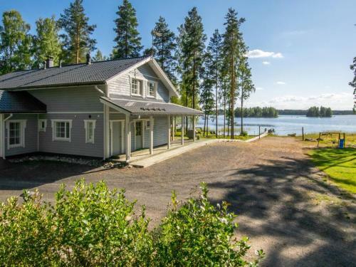 Holiday Home Isokoskelo