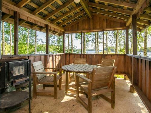 Holiday Home Isokoskelo