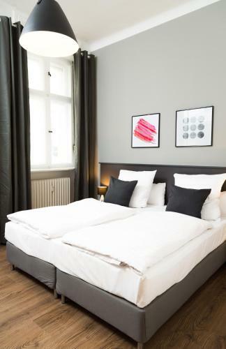 Upper Westside - 3 Bedroom Interior Designed Apartment By Bensimon Apartments