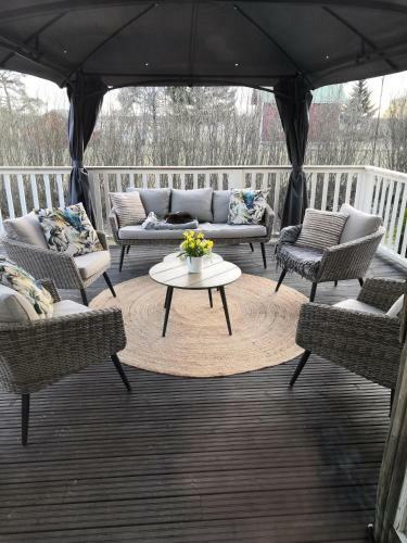 Villa Tilava Koti 280m2, L�hell� Keskustaa