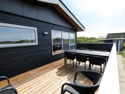 Holiday Home Fan� Cxxxviii