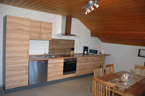 Apartamento Ferienwohnnung Sternhof (Bauernhof)