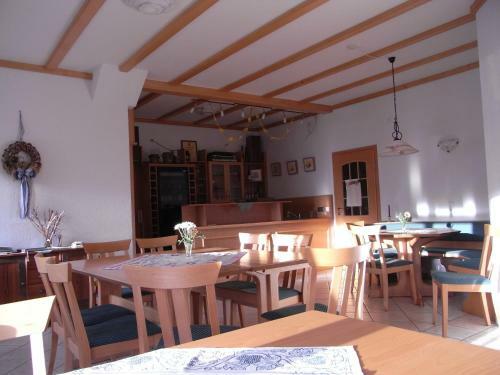 Apartamento Weingut & Gastehaus Andreas Erz