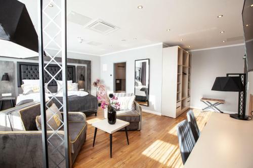 Elens Hotel
