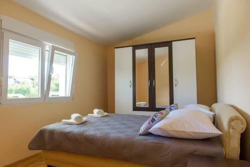 Poolincluded - Holiday Home Maslina