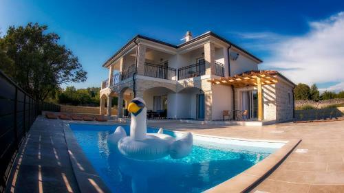 Villa Holiday