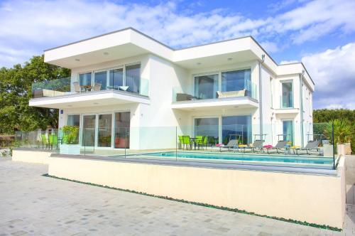 Apartamento Villa Helines*****