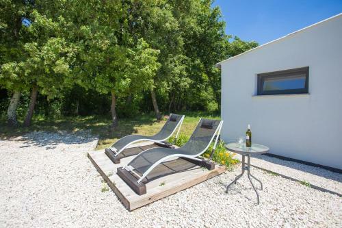 Cottage House Loborika With Pool