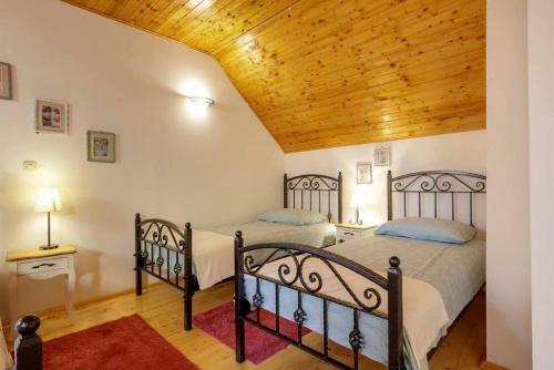 Hacienda Sylvia,studenci Makarska