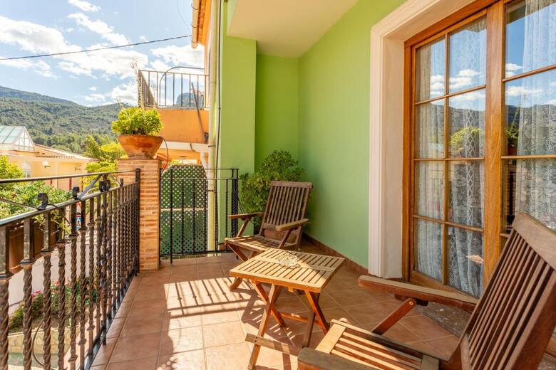 Hotel Rural Serrella