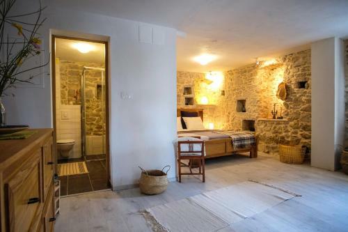 Stone House Kula Milica
