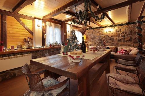 Beautiful Mountin House With Dreamy Landscape