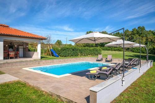 Luxury Villa Cherry In Natural Park