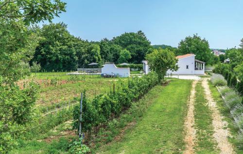 Luxury Villa Cherry In Natural Park