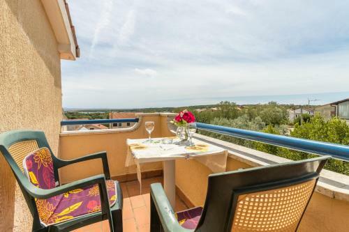 Apartamentos Paleras Inn