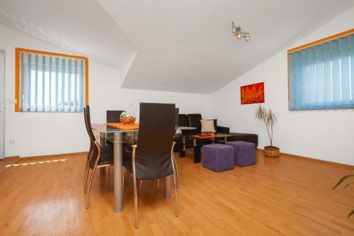 Tena Apartments