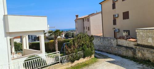 Apartments Mamia