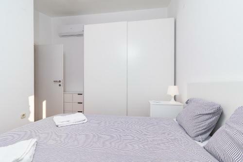 Sea View Apartment