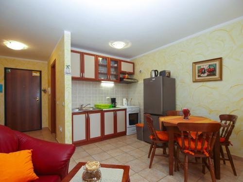 Apartment Liznjan 2107
