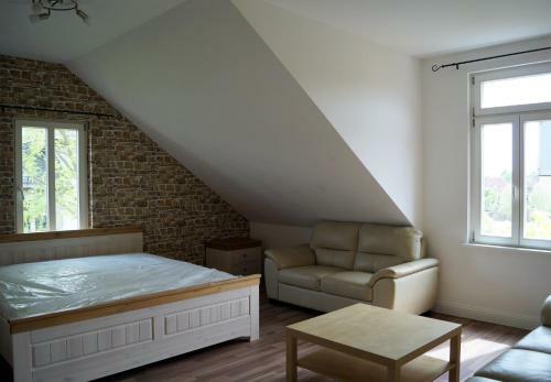 Farbgasse 13