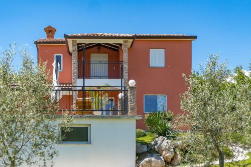 Villa Maumarin - Holiday Retreat With Panoramic View