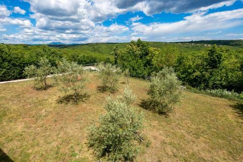 Villa Maumarin - Holiday Retreat With Panoramic View
