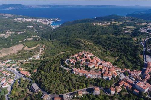 Comfortable Apartment In Barti?i