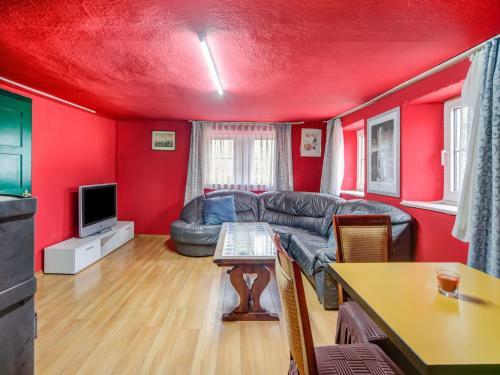 Cozy Apartment In Colmberg With A Garden