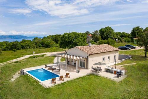 Beautiful Villa Gallova