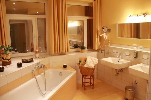 Hotel R�hrsdorfer Hof