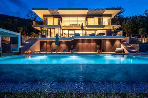 Villa Aura