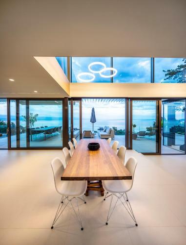 Villa Aura