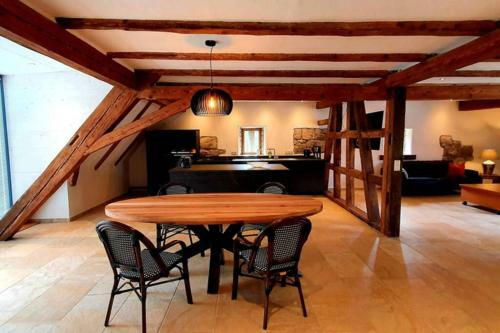 Apartment Vertex