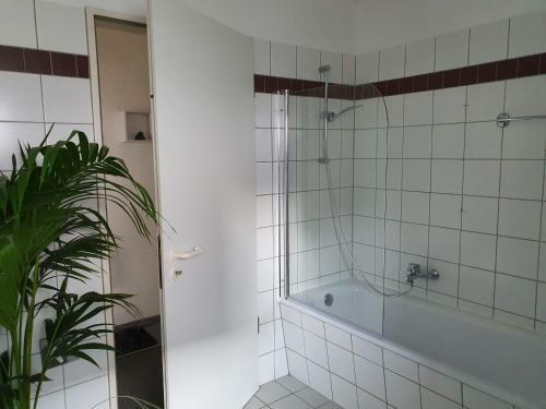Apartamento Black & Wood Design Fewo Im Zentrum