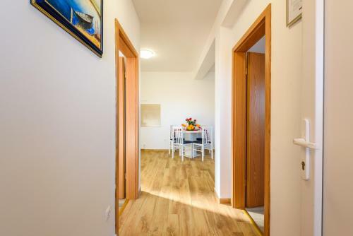 Apartman Ana, Metkovi?