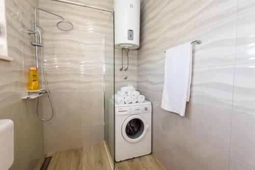Apartman Ana, Metkovi?