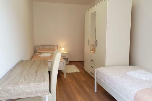 Apartments Mobine