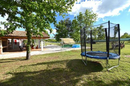 Summer Lodge On Spacious Ranch