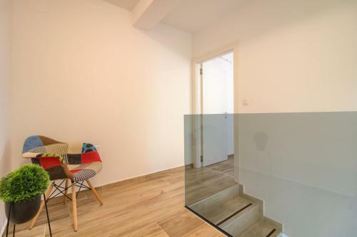 New Luxury Villa With Heated Pool