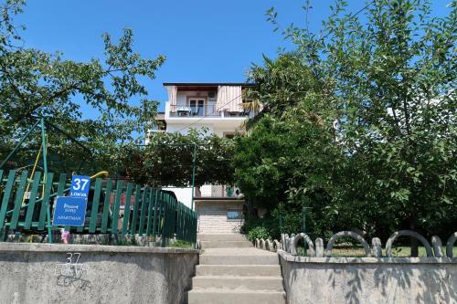 Hostal Guest House Ivo