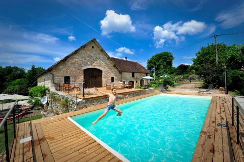 Hostal Les Roulottes Du Petit Gouffre De Padirac