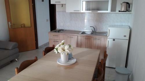 Apartments Mara Mandre